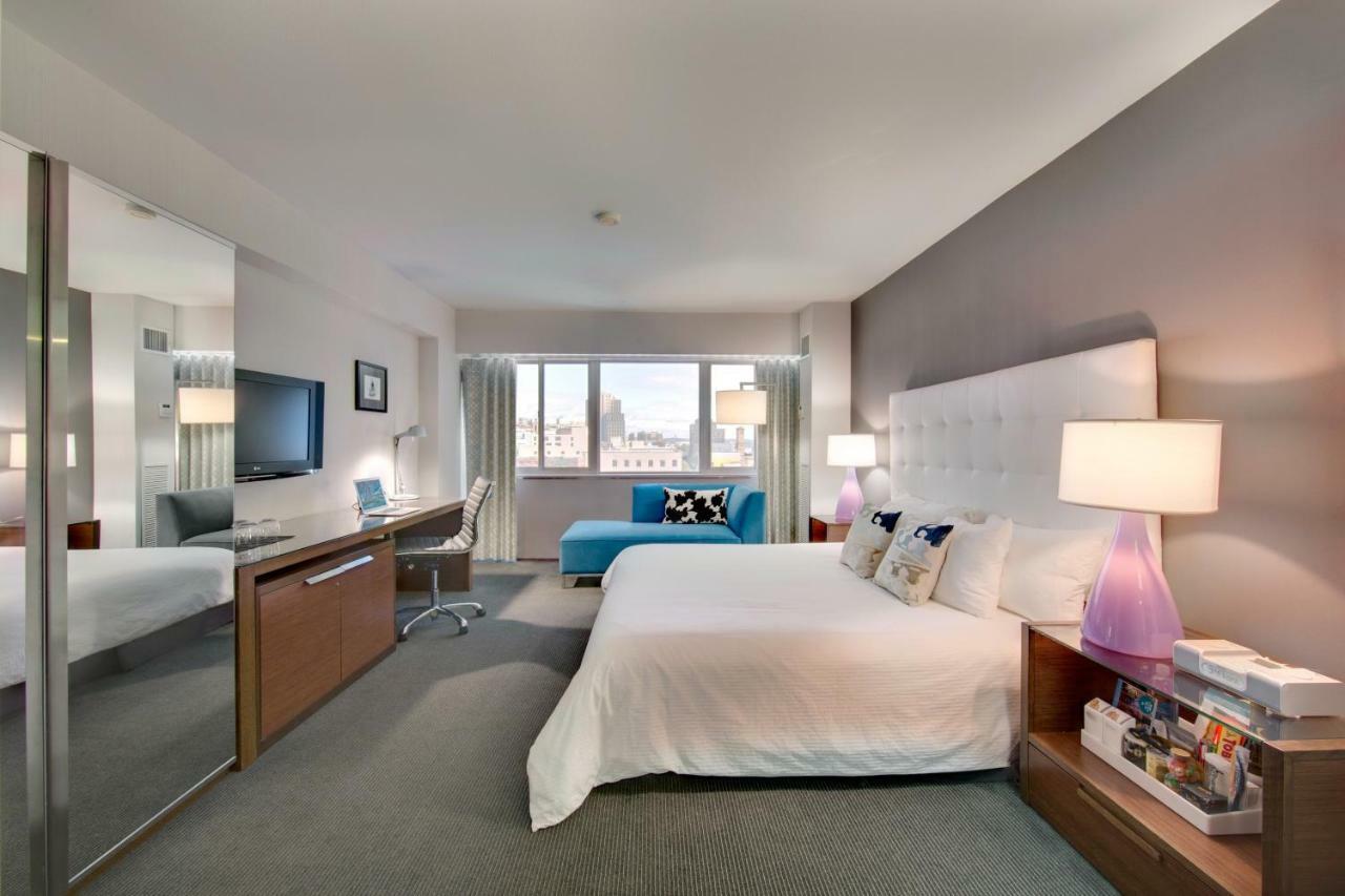Hotel Murano Tacoma Luaran gambar A room at the Hotel Commonwealth