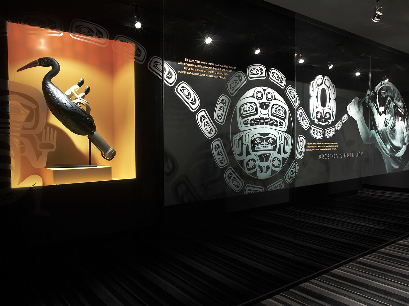 Hotel Murano Tacoma Luaran gambar First Nations artwork at the Four Seasons Hotel Vancouver